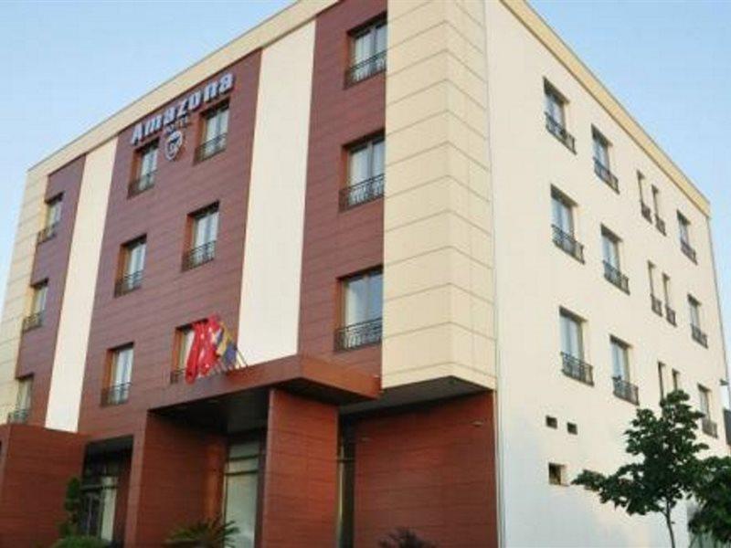 Amazona Hotel プリシュティナ エクステリア 写真
